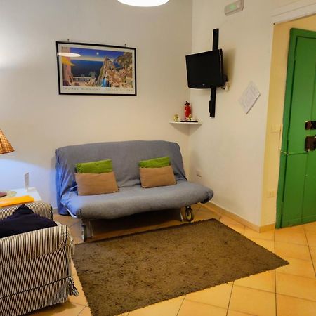 Caio Asinio Apartment Napels Buitenkant foto