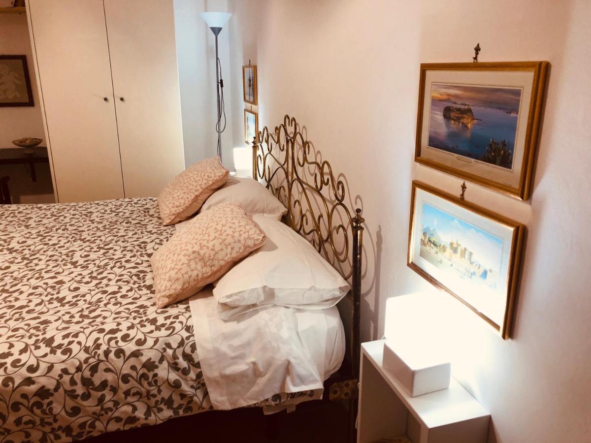 Caio Asinio Apartment Napels Buitenkant foto