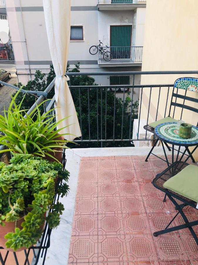 Caio Asinio Apartment Napels Buitenkant foto