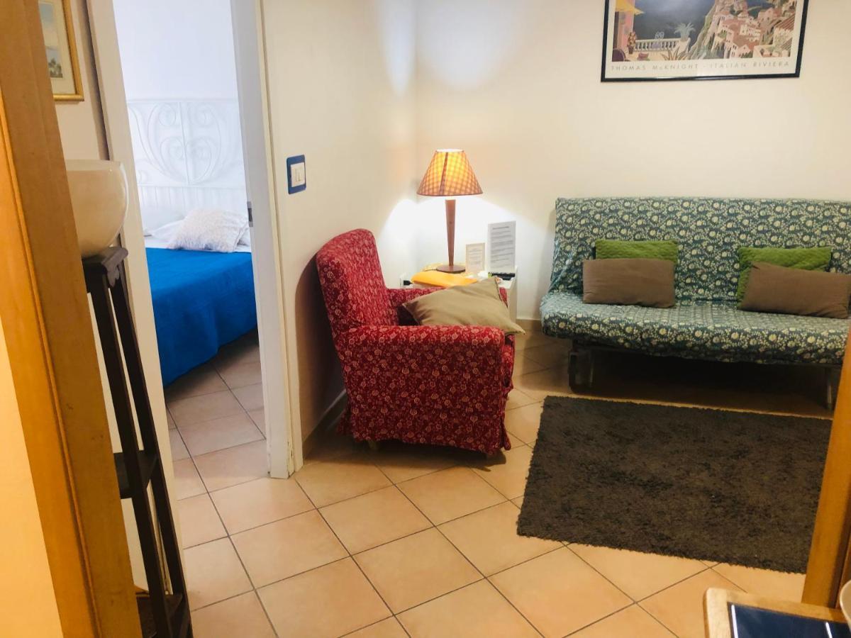 Caio Asinio Apartment Napels Buitenkant foto