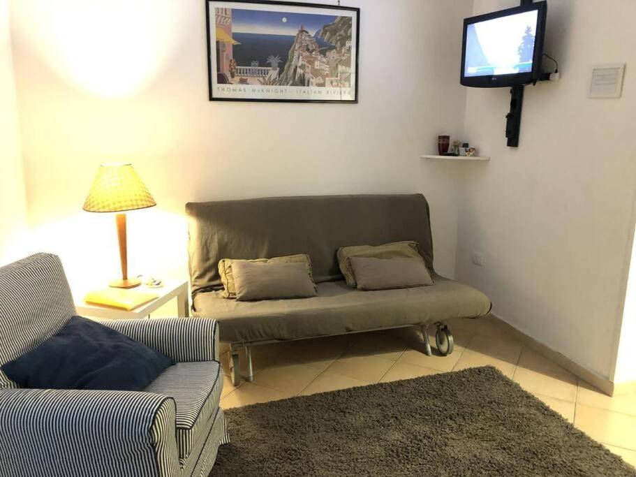 Caio Asinio Apartment Napels Buitenkant foto