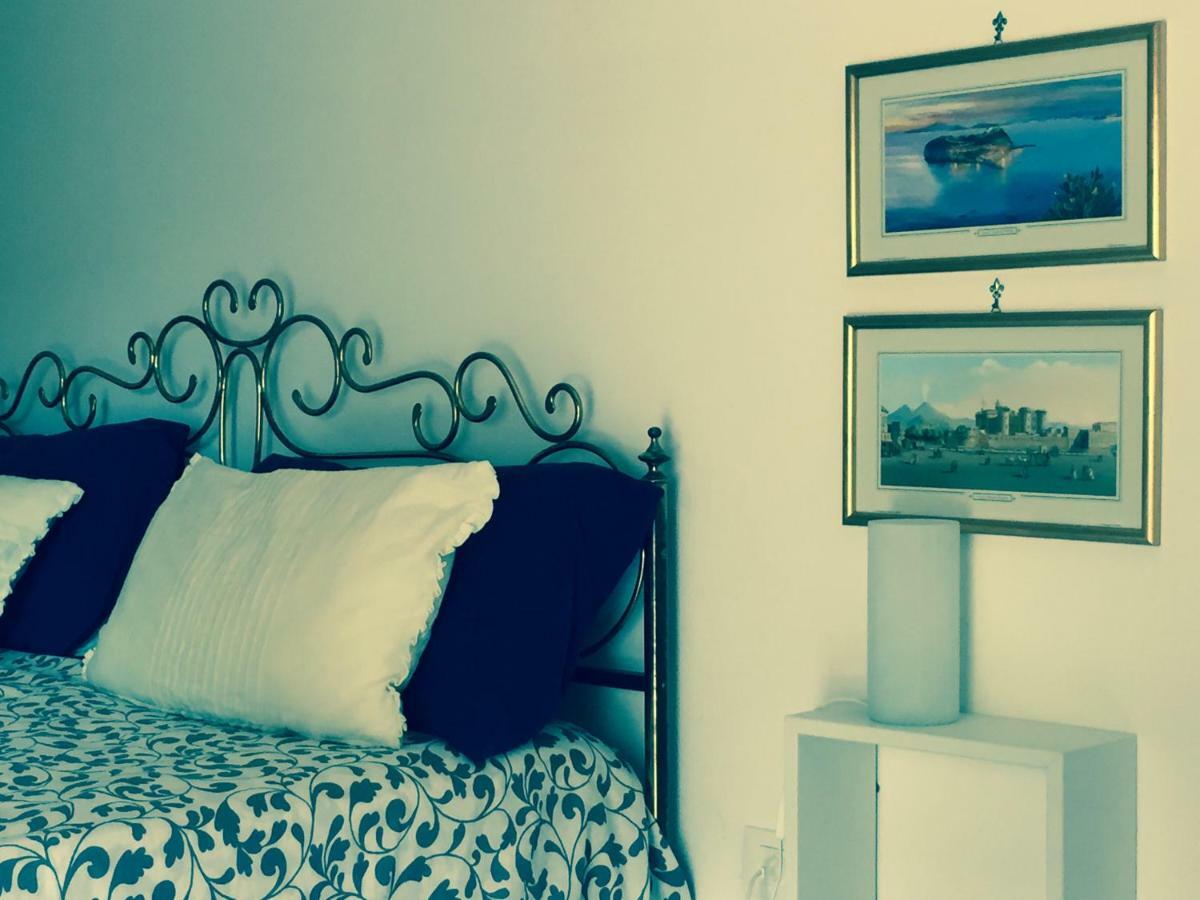 Caio Asinio Apartment Napels Buitenkant foto