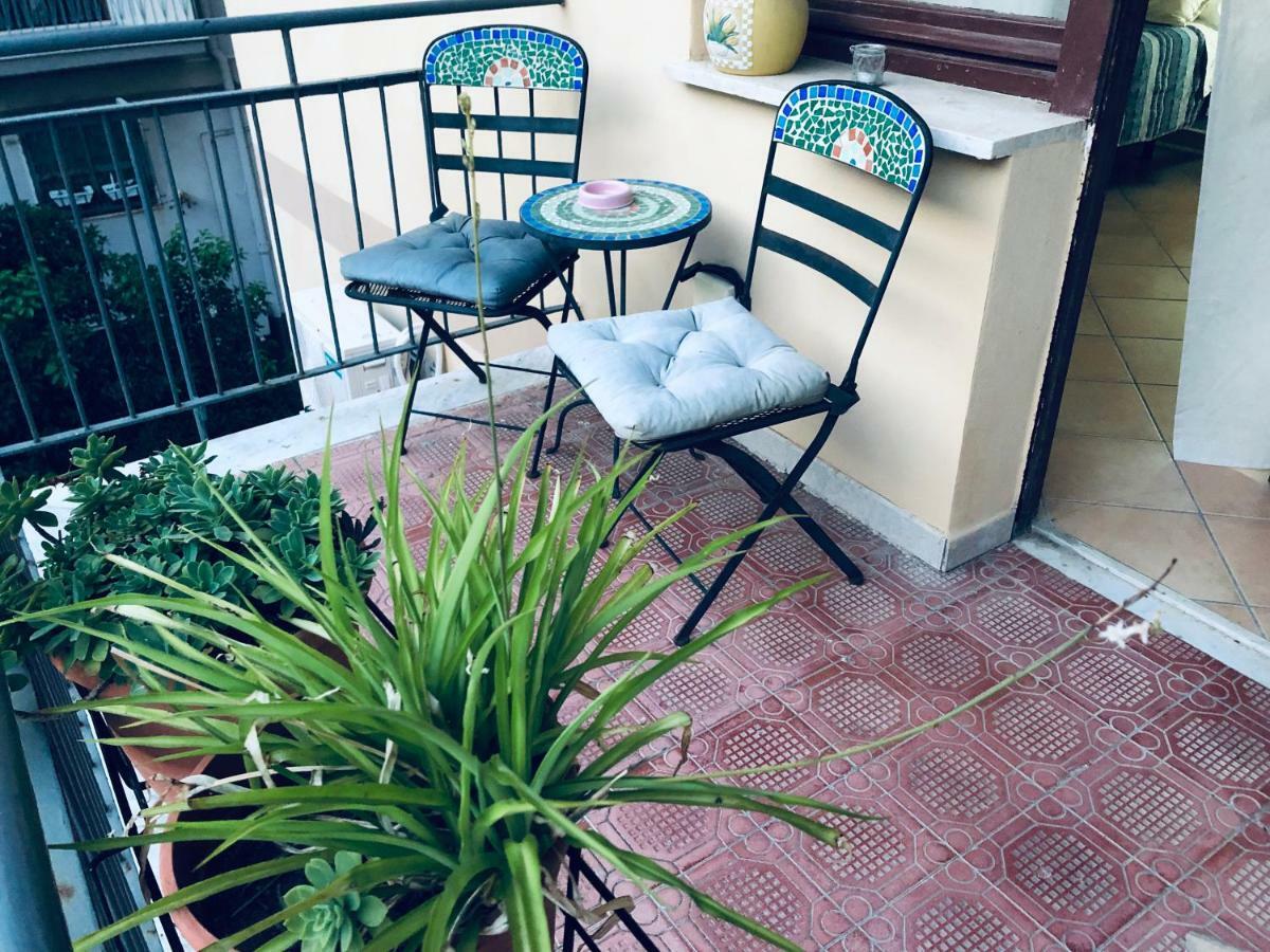 Caio Asinio Apartment Napels Buitenkant foto