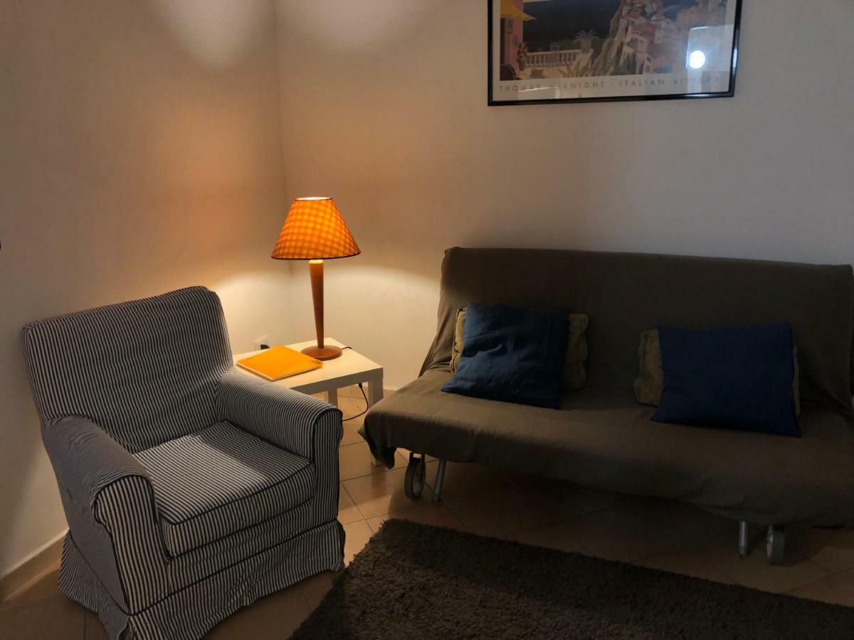 Caio Asinio Apartment Napels Buitenkant foto